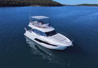 motorbåd Prestige 420 Fly Pula Kroatien