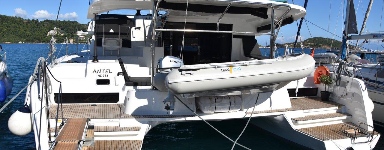 Lagoon 42