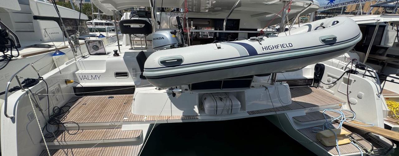 Lagoon 42