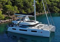 katamaran Lagoon 51 Trogir Kroatien