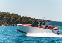 motorbåd De Antonio D28 Open Trogir Kroatien