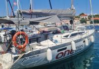 sejlbåd More 40 Pula Kroatien