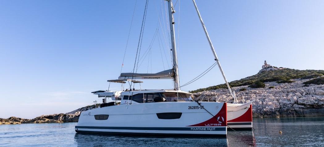 Fountaine Pajot Lucia 40
